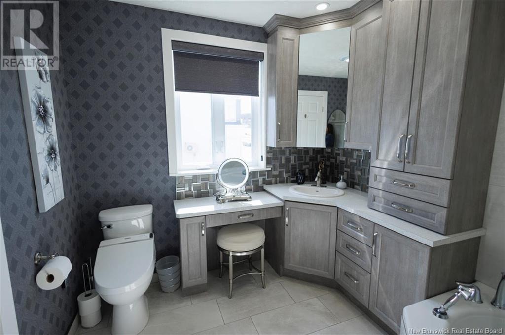 85 Broadway Property Photo 23