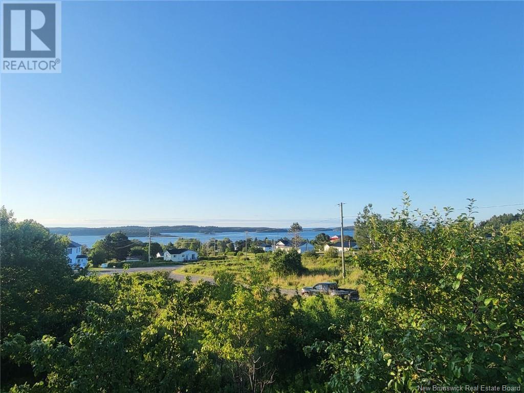 00 Bayview Crescent Property Photo 1
