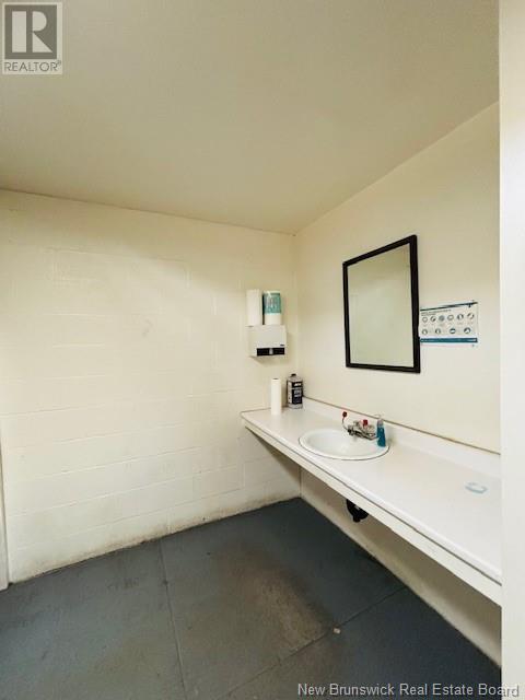 220 Industrial Park Road Property Photo 20