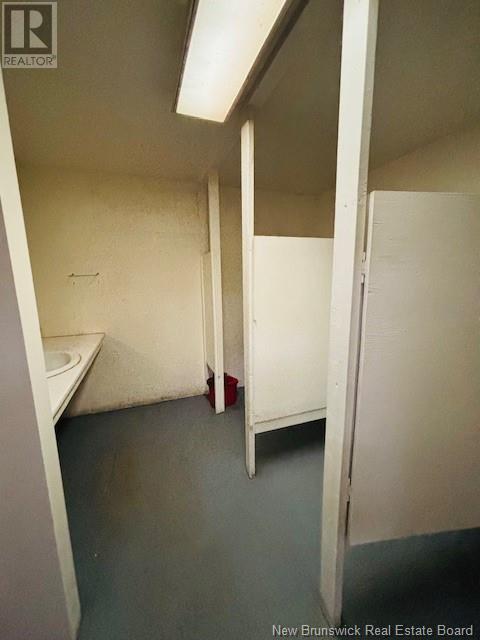 220 Industrial Park Road Property Photo 23