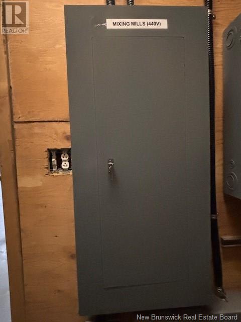 220 Industrial Park Road Property Photo 33