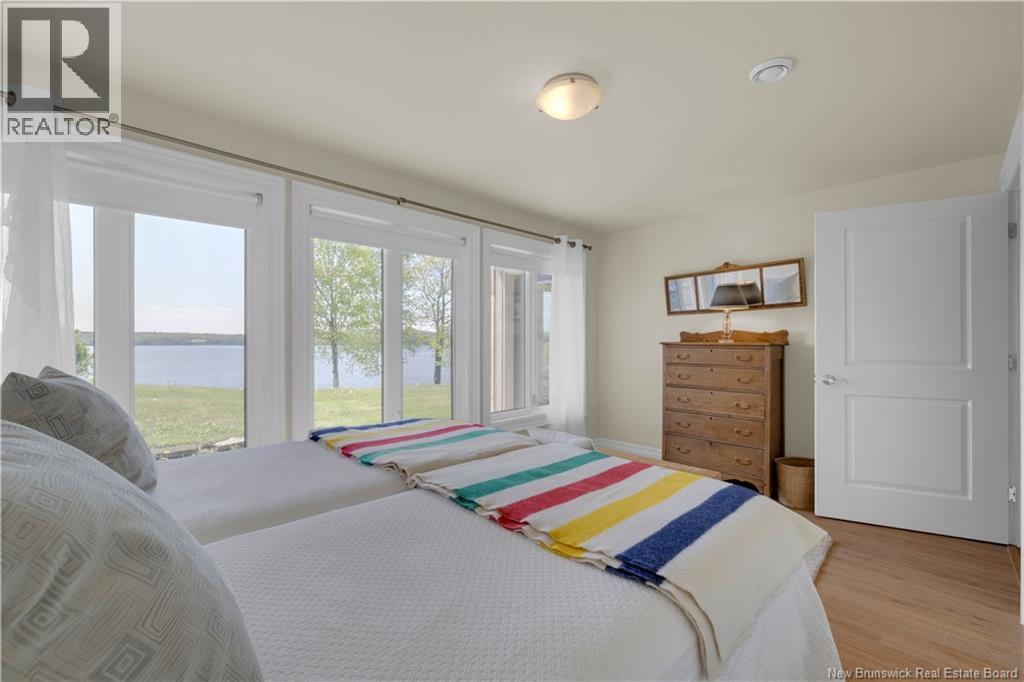 158 Hills Point Road Property Photo 33