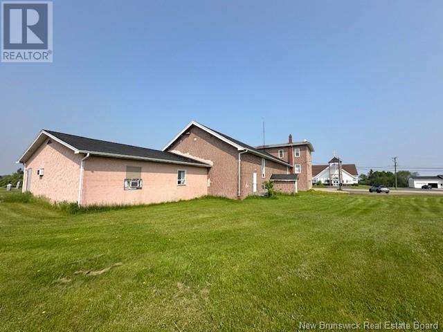 4117 Main Street Property Photo 5