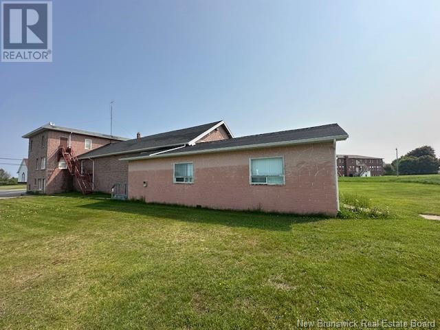 4117 Main Street Property Photo 6