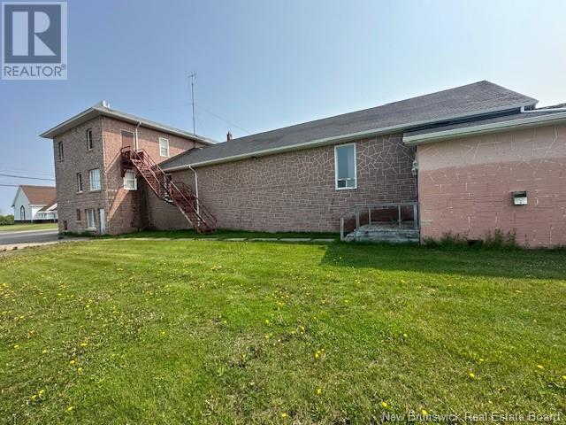 4117 Main Street Property Photo 7