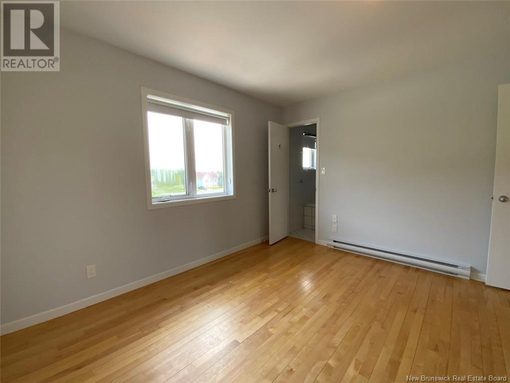 33 Thibaudeau Avenue Property Photo 11