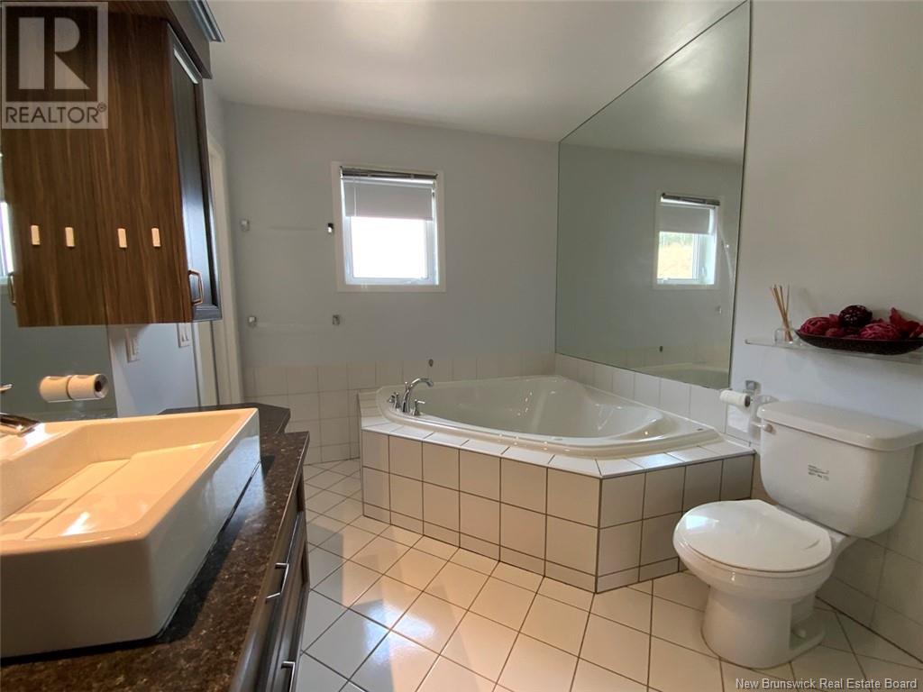 33 Thibaudeau Avenue Property Photo 14