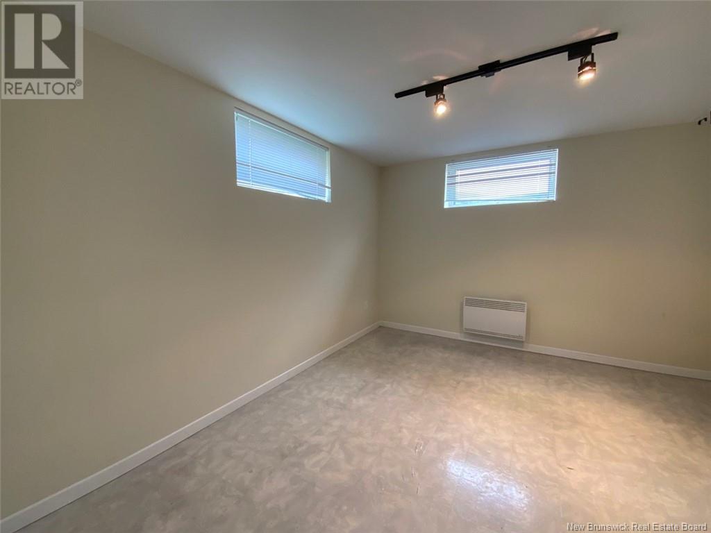 33 Thibaudeau Avenue Property Photo 23