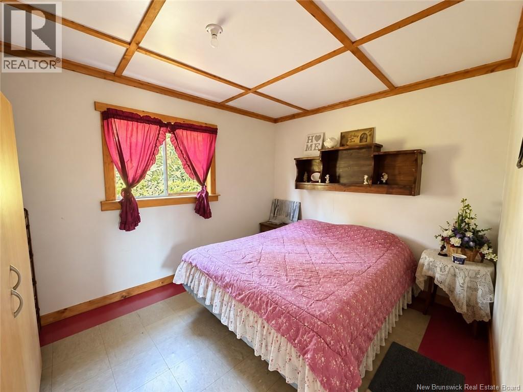 131 Feeney Road Property Photo 5