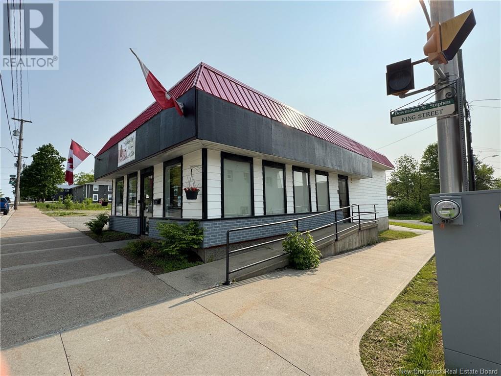 57 King Street Property Photo 4