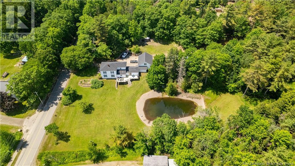 129 Pleasant Property Photo 8