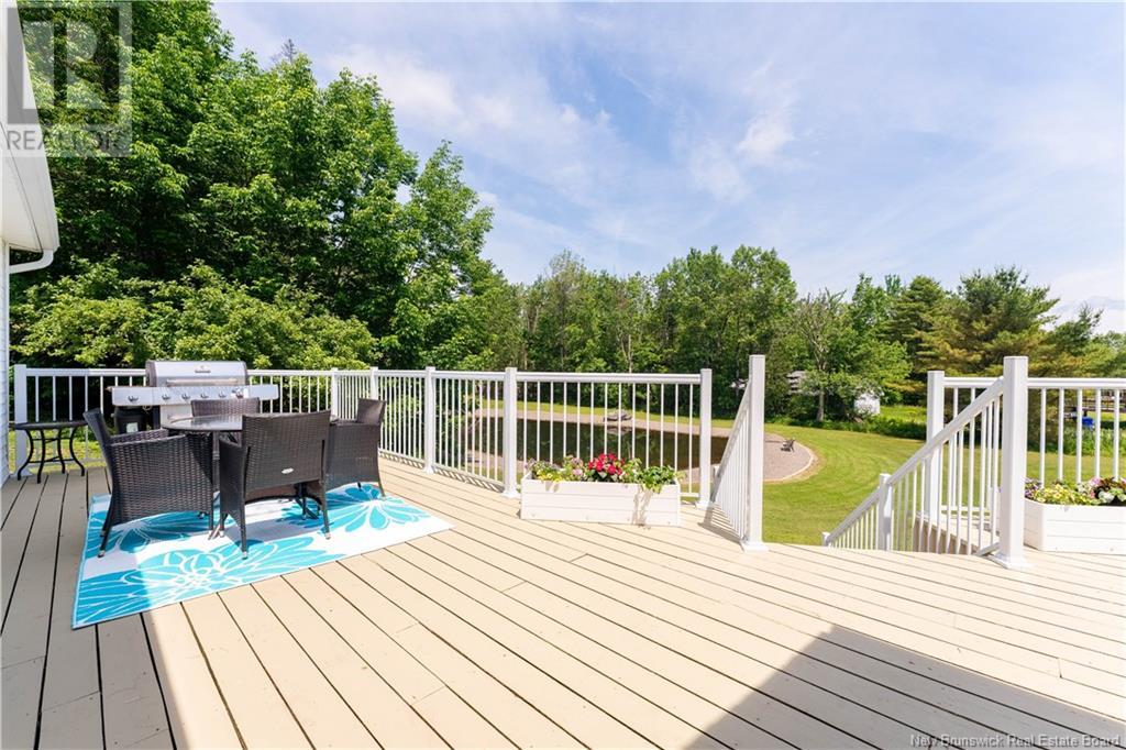 129 Pleasant Property Photo 16