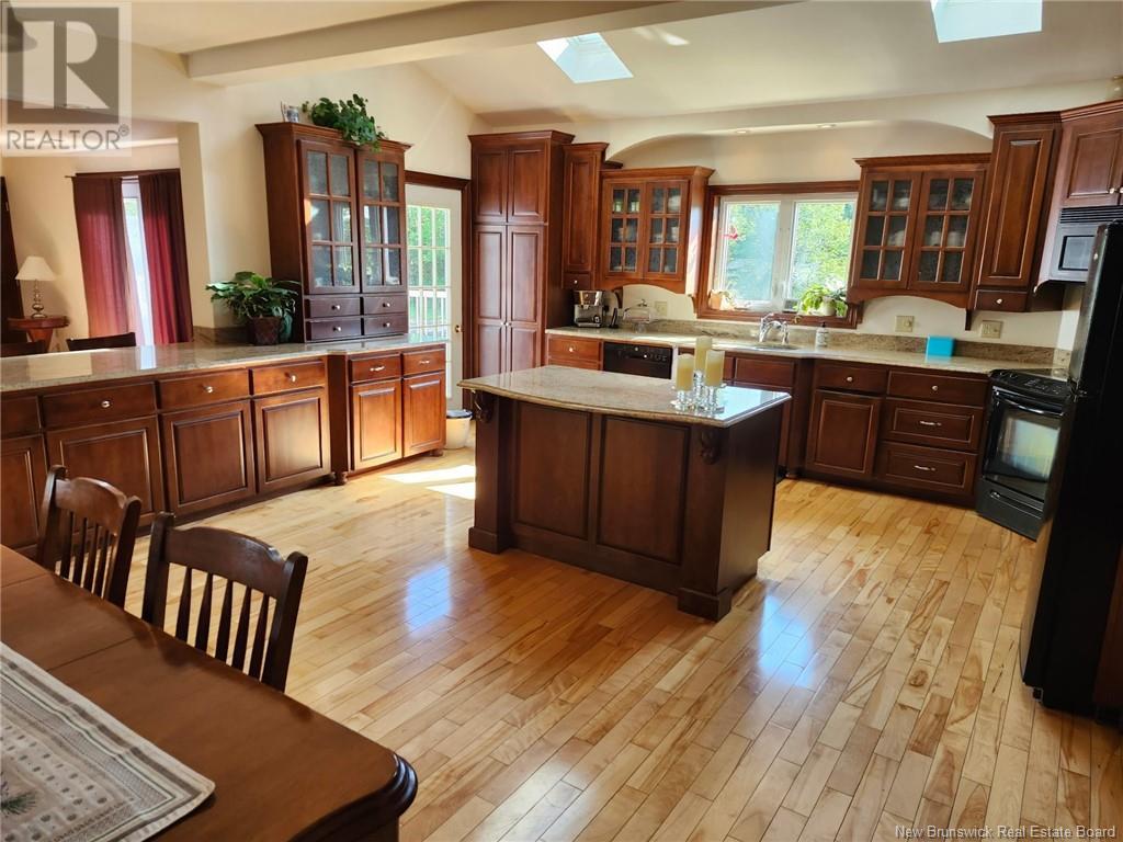 129 Pleasant Property Photo 17