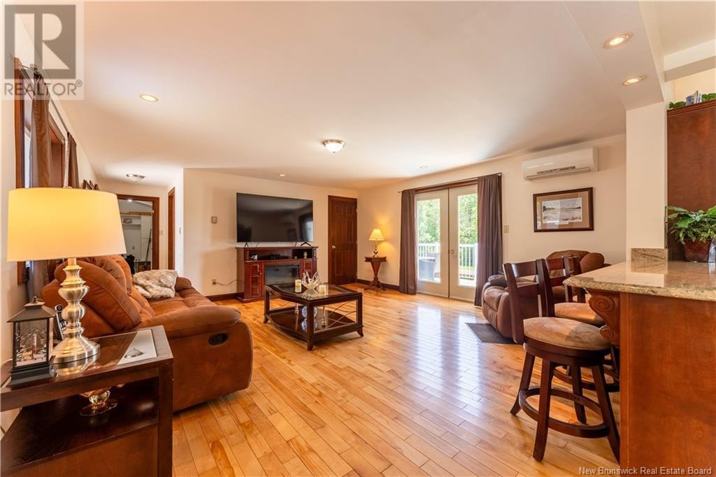 129 Pleasant Property Photo 19