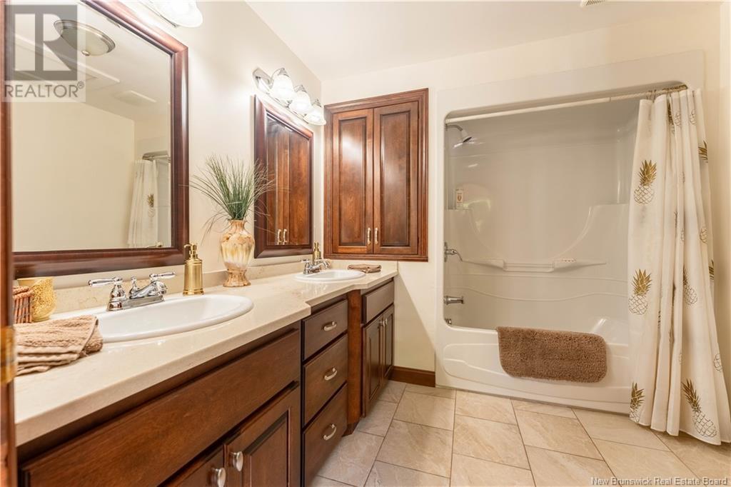 129 Pleasant Property Photo 28
