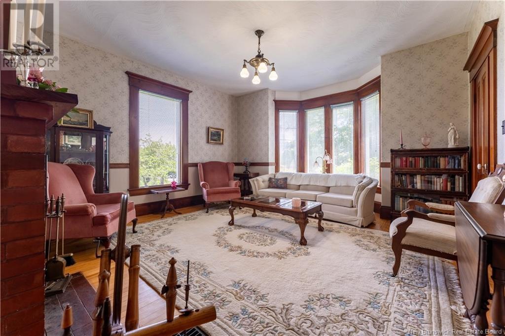 129 Pleasant Property Photo 33