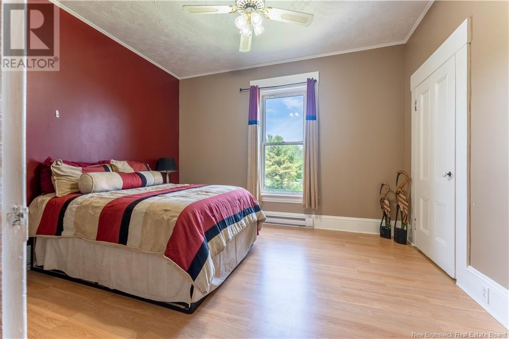 129 Pleasant Property Photo 38