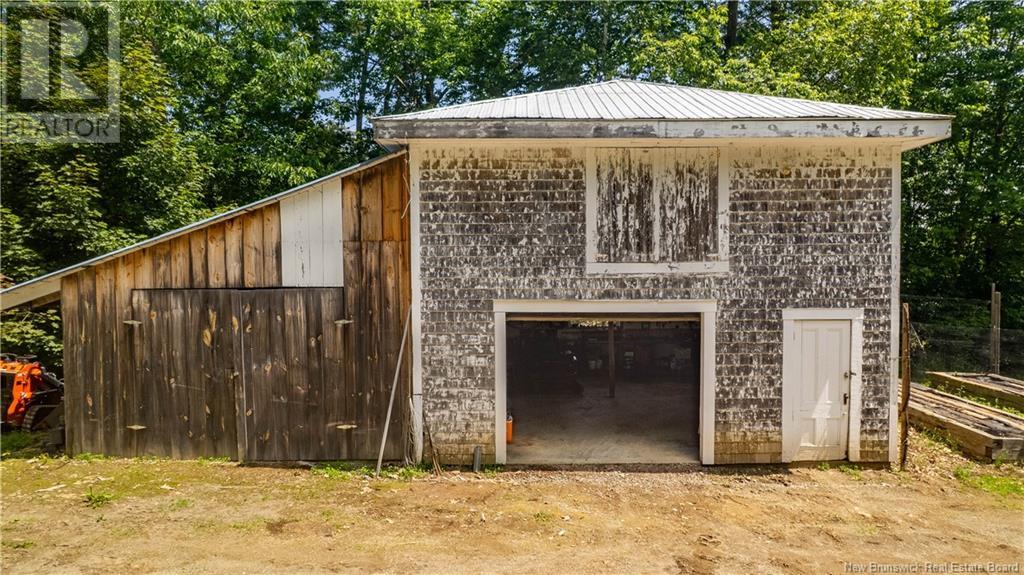 129 Pleasant Property Photo 47