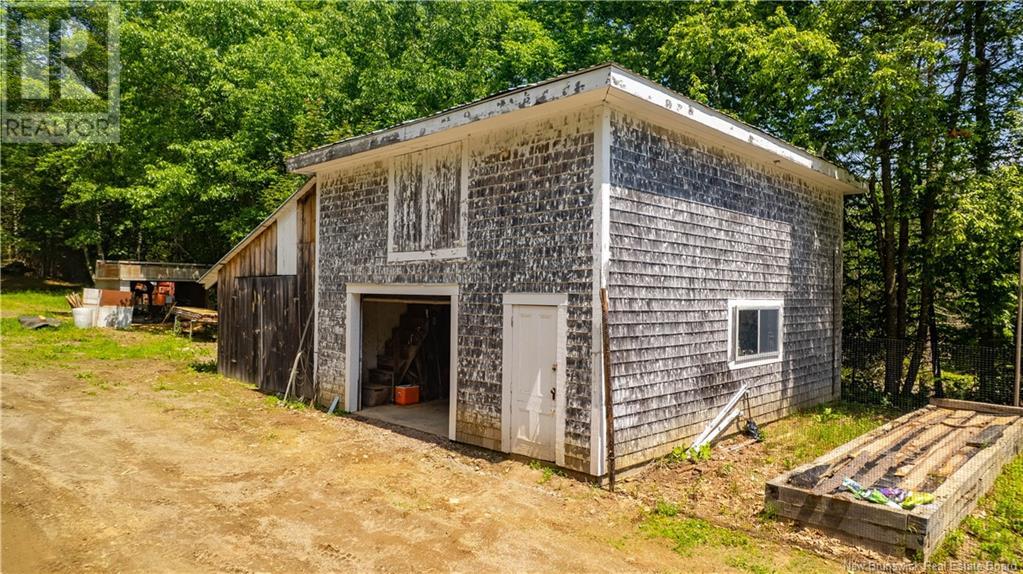 129 Pleasant Property Photo 49
