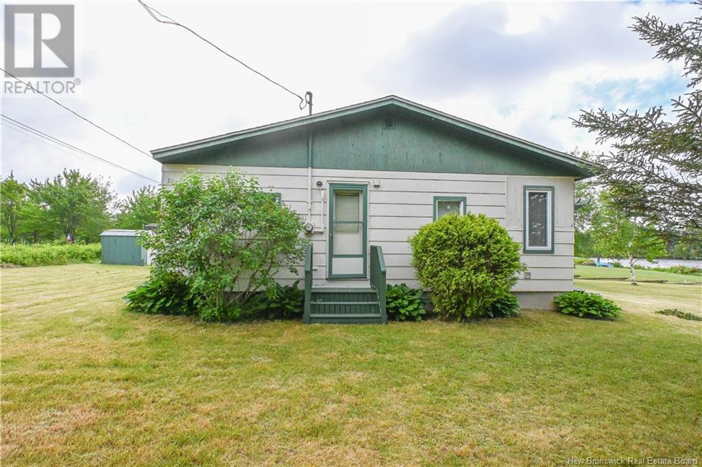 32 Denis Lane Property Photo 4