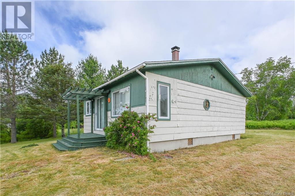 32 Denis Lane Property Photo 7