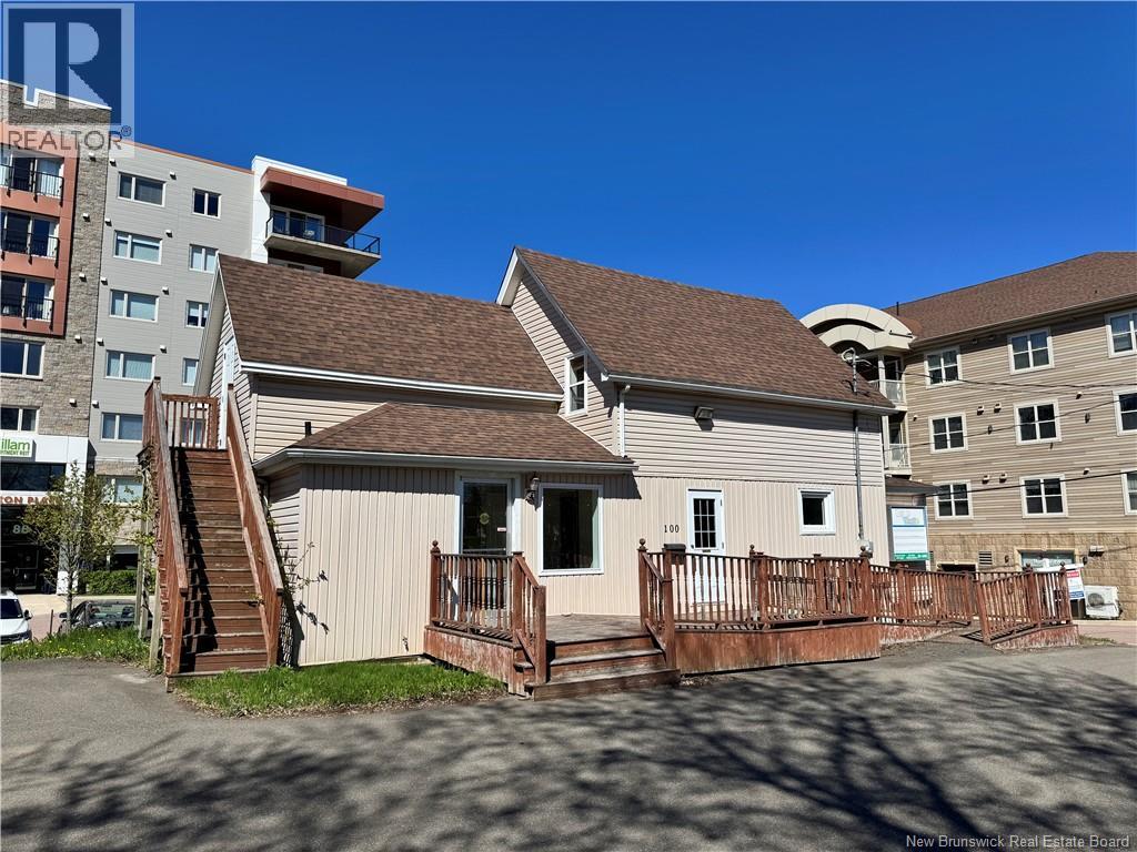 100 Sunset Avenue Property Photo 1