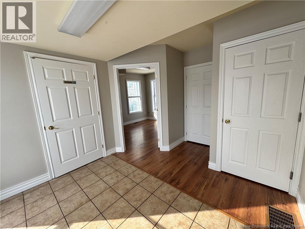 100 Sunset Avenue Property Photo 6