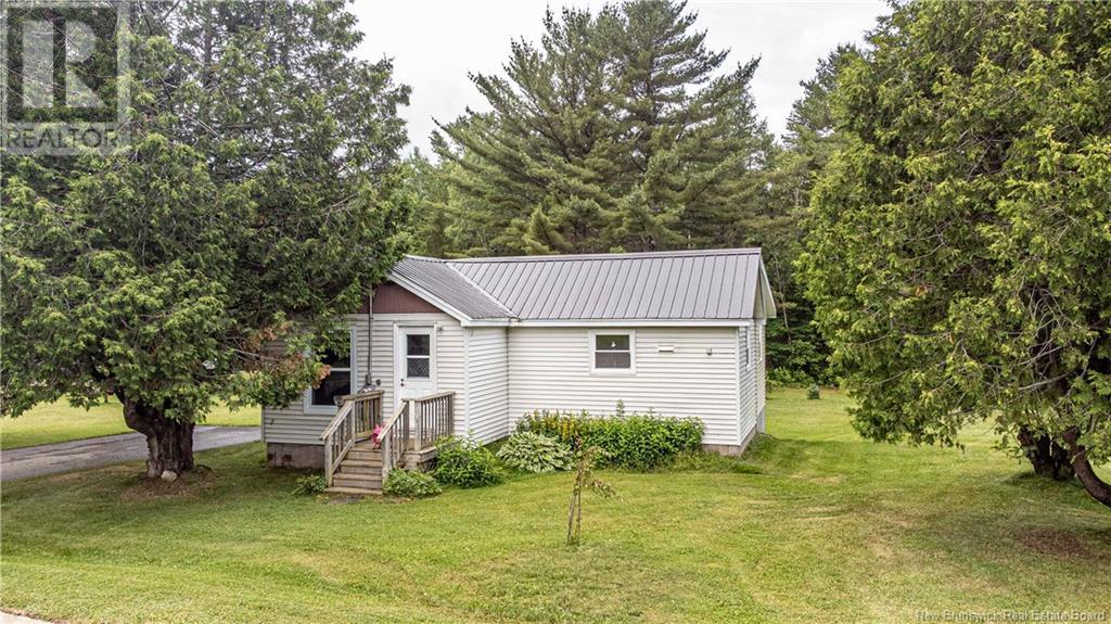 24 Forest Avenue Property Photo 1
