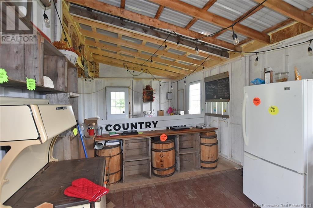 251 616 Route Property Photo 16