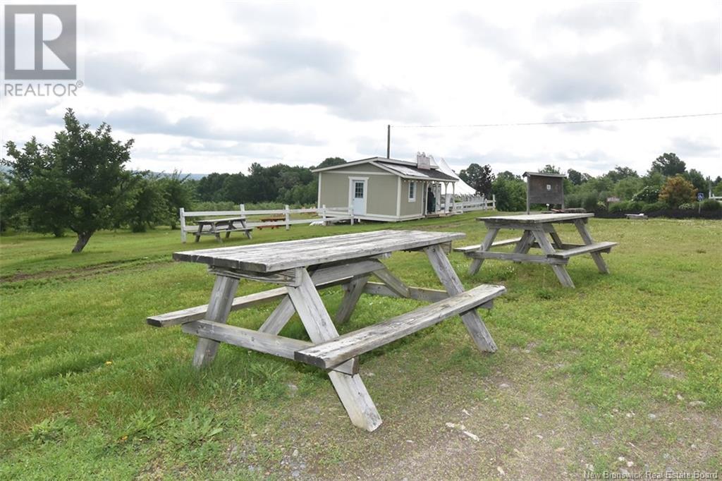251 616 Route Property Photo 18