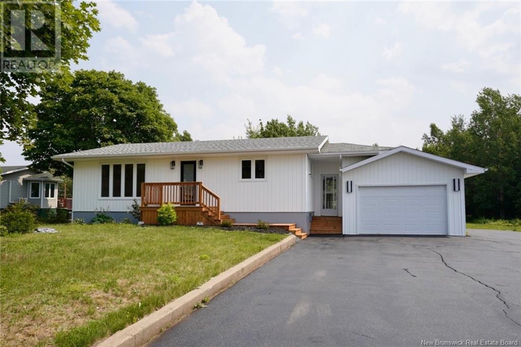 221 Rue Parc E Property Photo 1