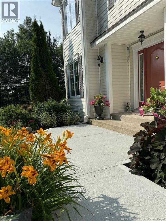 457 Rennie Road Property Photo 7