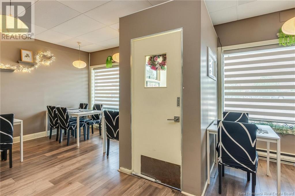 174 Hampton Road Unit# B Property Photo 2