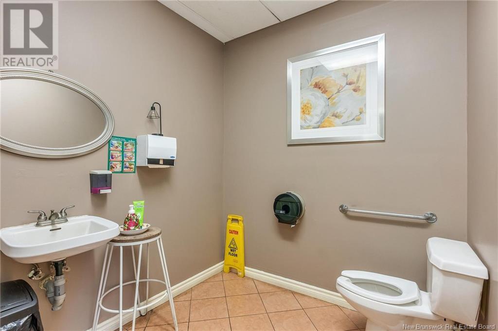174 Hampton Road Unit# B Property Photo 10