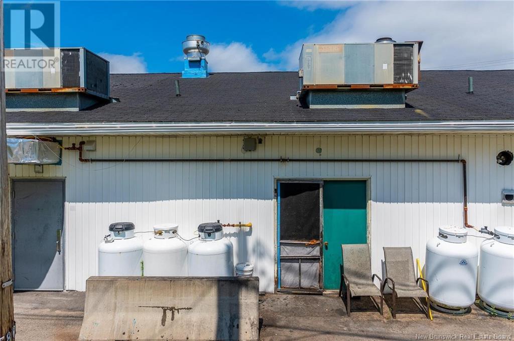 174 Hampton Road Unit# B Property Photo 22