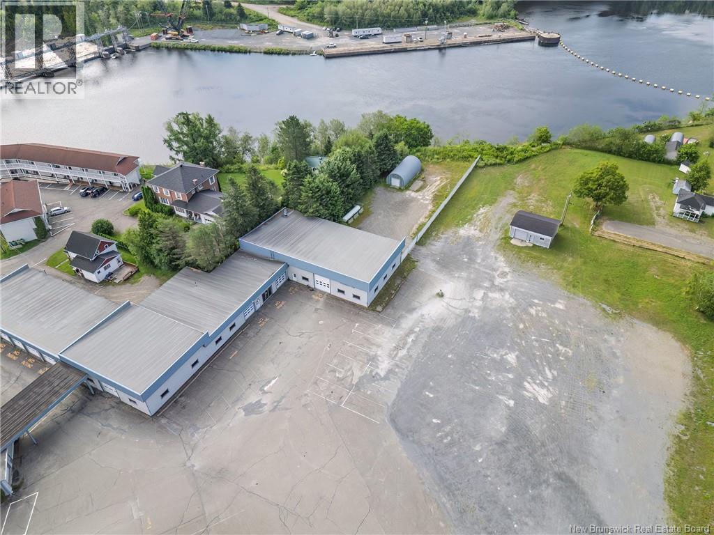 157 Madawaska Road Property Photo 11
