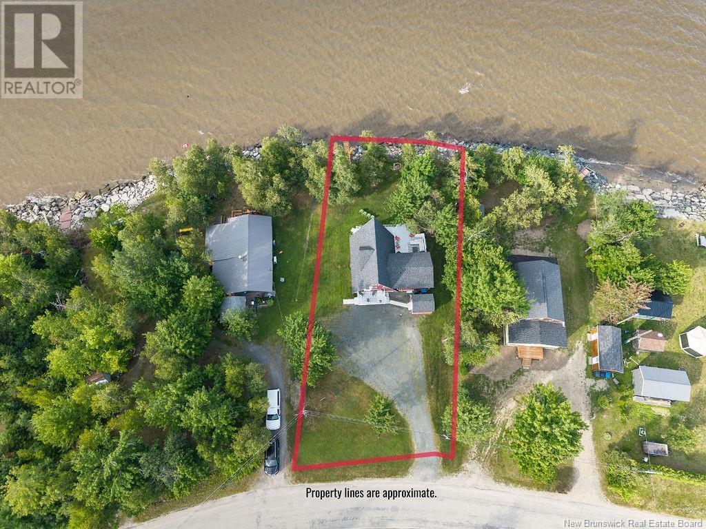 85 Schooner Point Road Property Photo 4