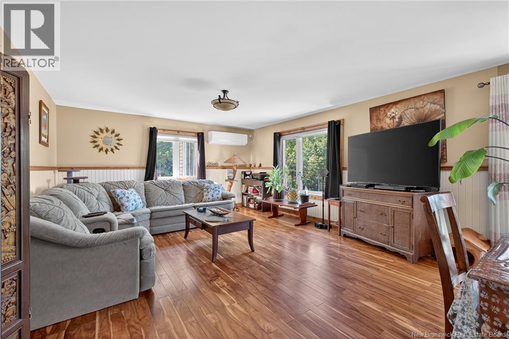38 Allée Cécile Property Photo 17