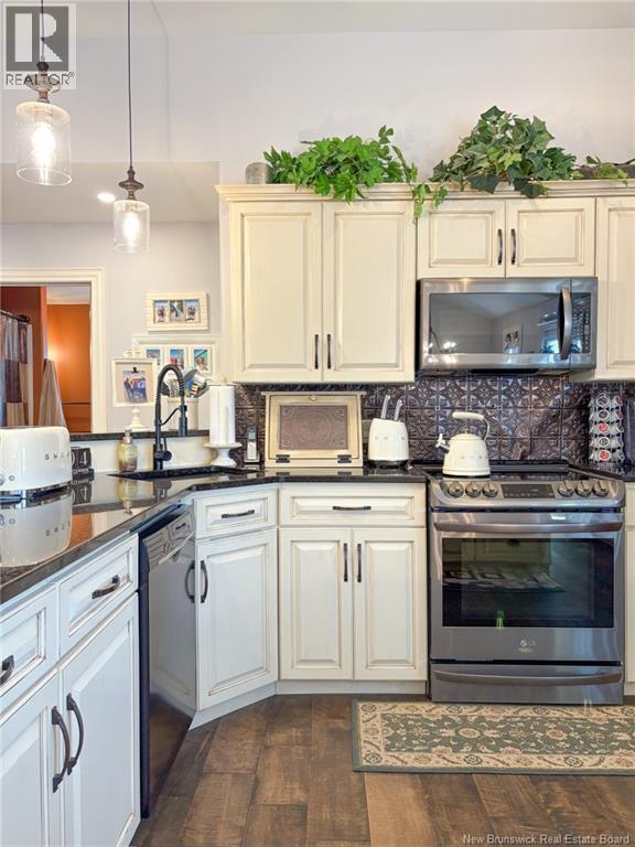 211 Jamieson Road Property Photo 5