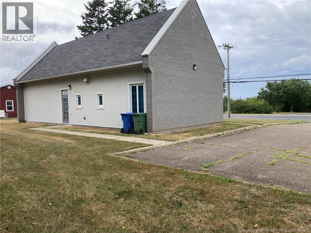 324 Boul. St-pierre Ouest Property Photo 3