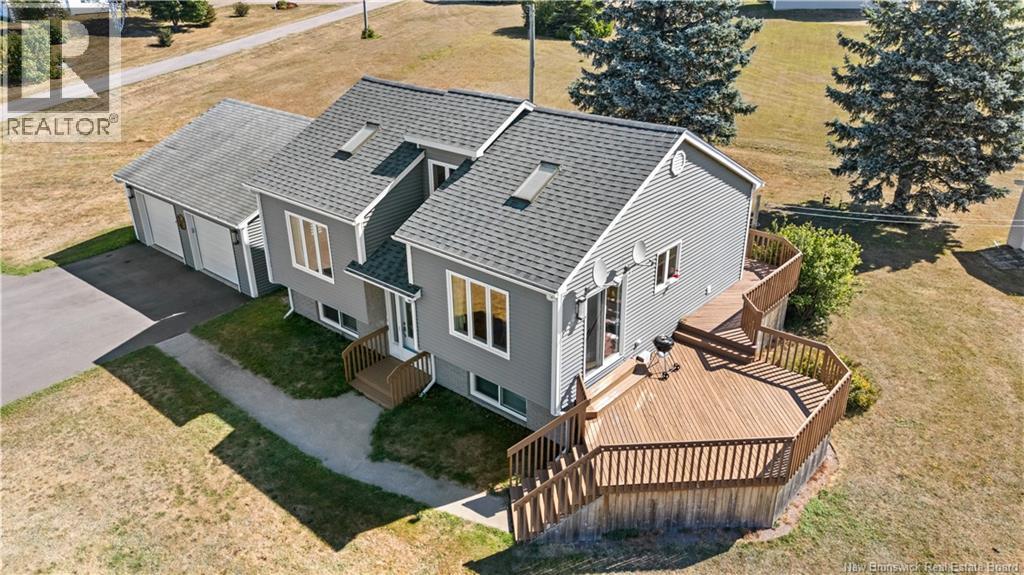29 Islandview Boulevard Property Photo 5