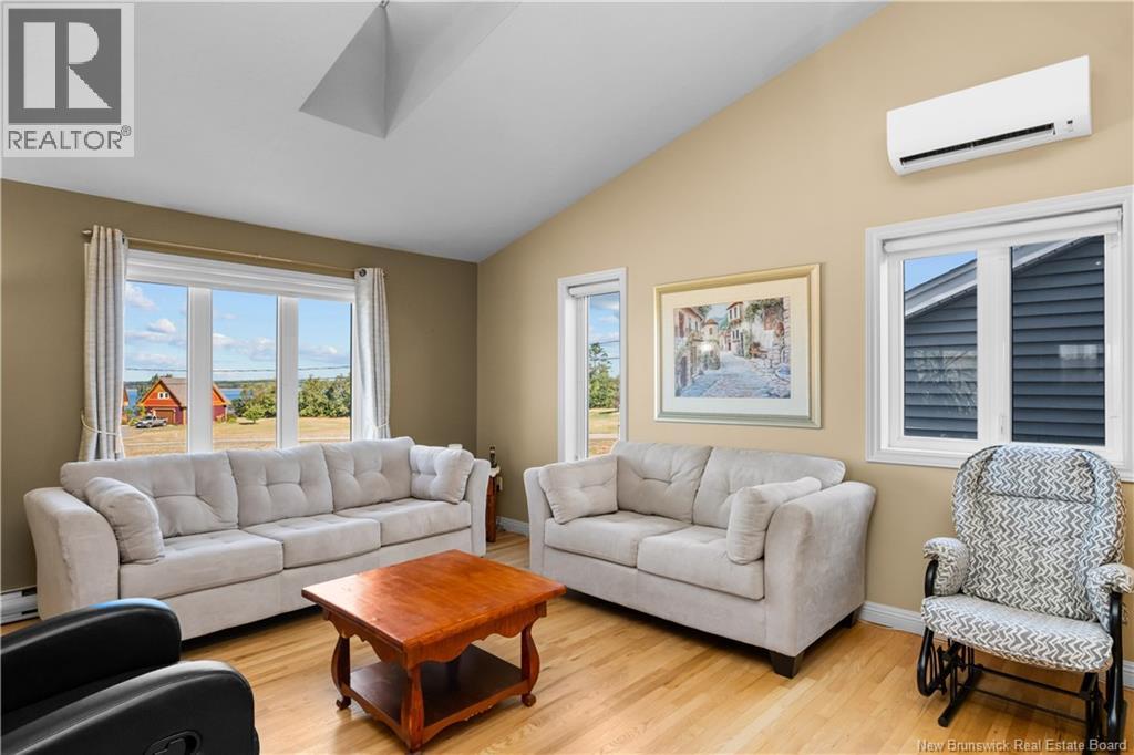 29 Islandview Boulevard Property Photo 19