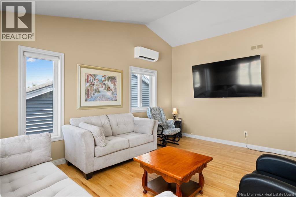 29 Islandview Boulevard Property Photo 21