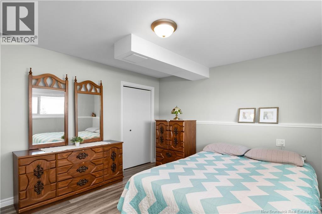 29 Islandview Boulevard Property Photo 28