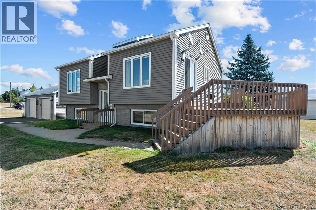 29 Islandview Boulevard Property Photo 38