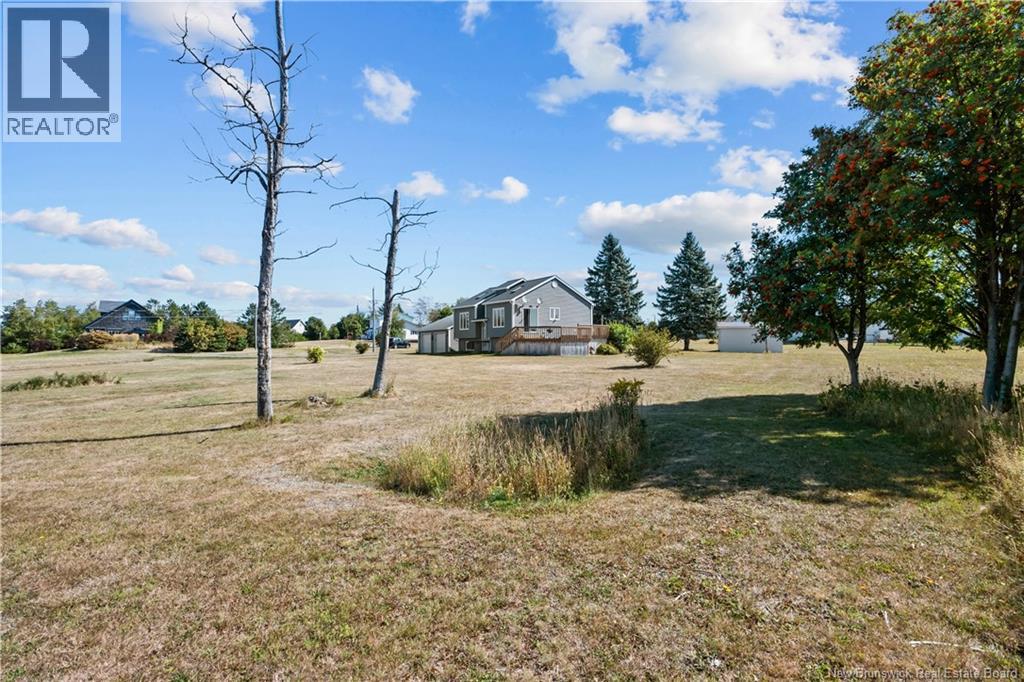 29 Islandview Boulevard Property Photo 42