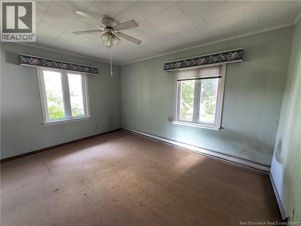 138 School Street Property Photo 6