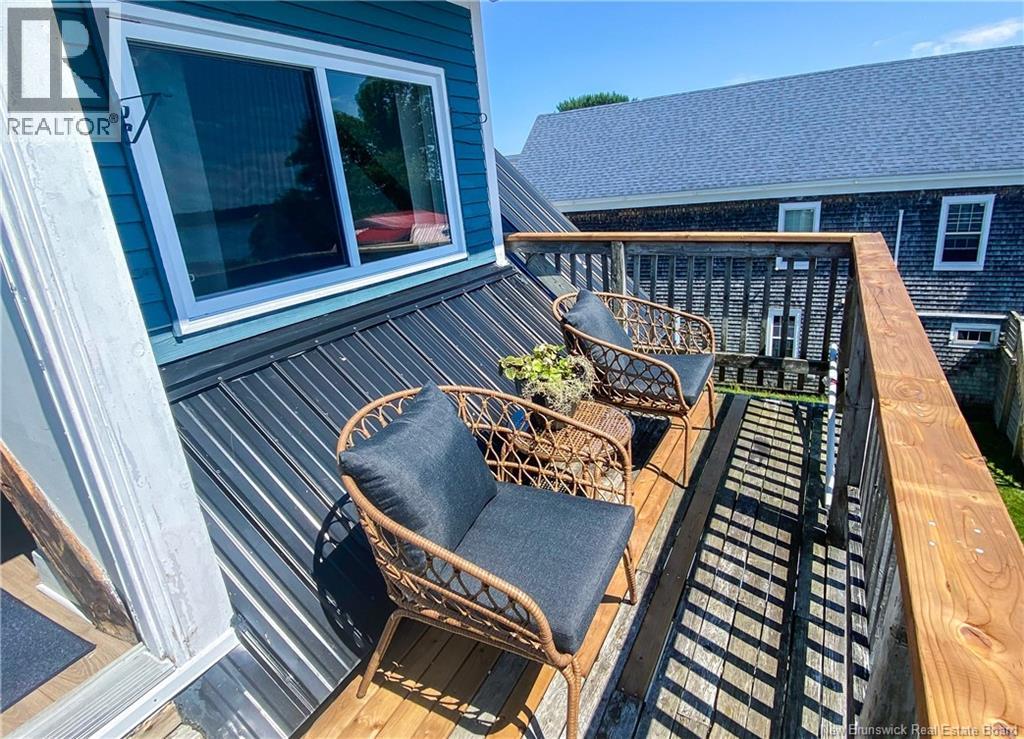 225 Water Street Property Photo 36