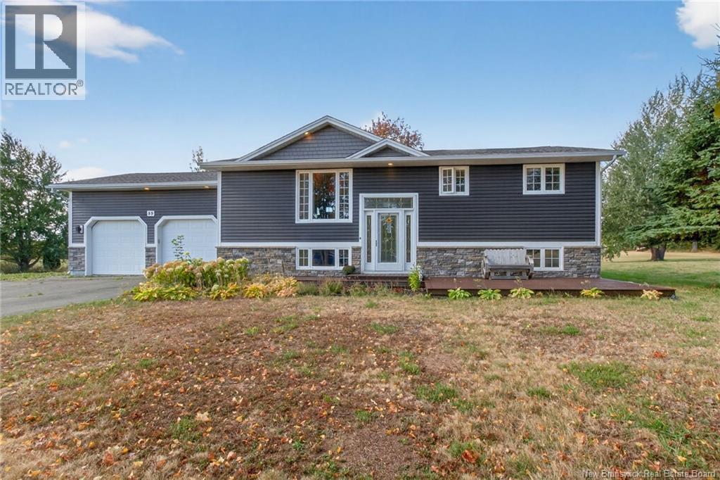 55 Des Roches Property Photo 1