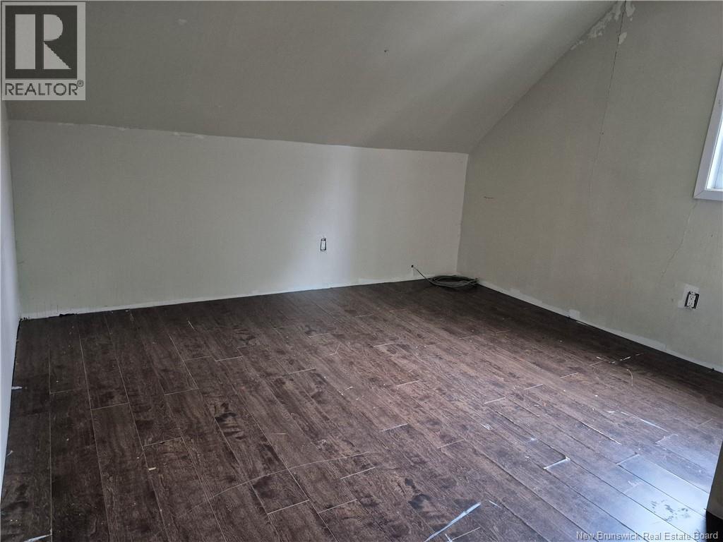 348 St-jean Street Property Photo 23